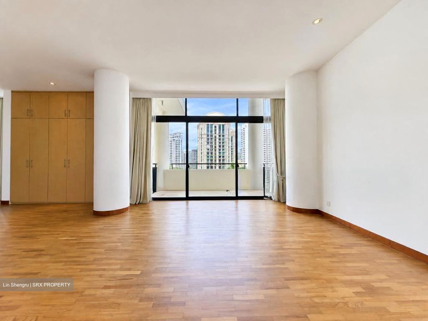 The Colonnade (D10), Condominium #617721511